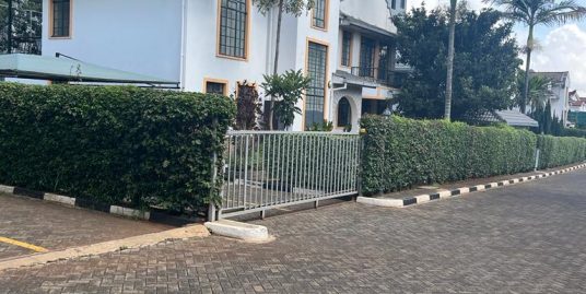 4bdrm Villa within Lavington Shopping Center for Rent (Mugumo Villas)