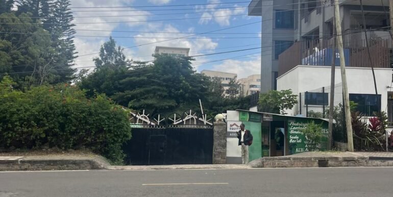 WhatsApp Image 2025-03-26 at 15.28.12_0111eaef