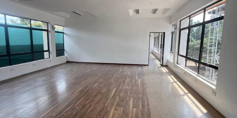 WhatsApp Image 2025-07-21 at 16.19.25_db11ec6a