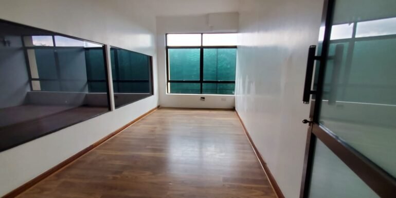 WhatsApp Image 2025-07-21 at 16.20.11_cb7cdf3a